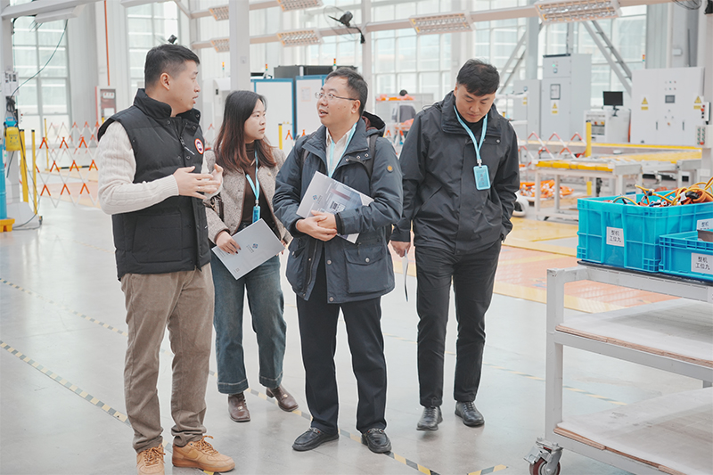The G.M.O Germany representative toured the Evergreen Dynamics Technology factory in Jiangsu, China